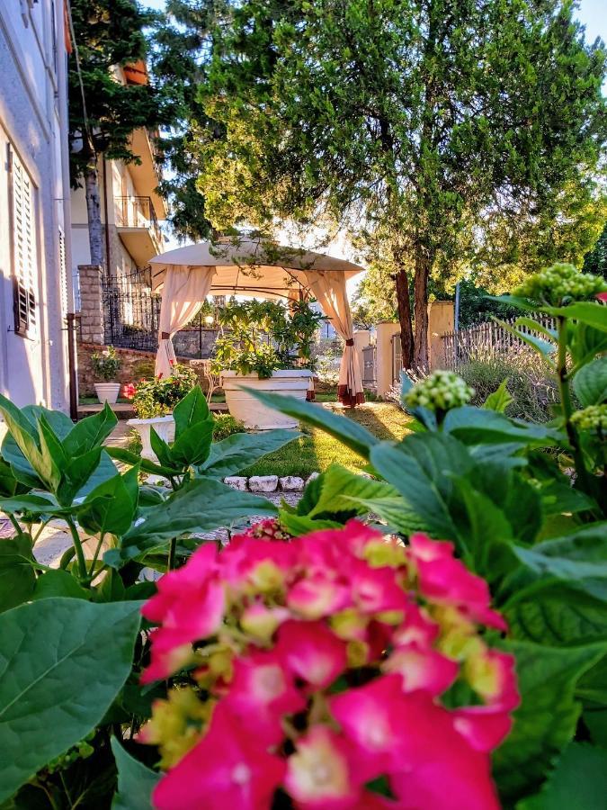 Villa Elvira Ambra Eksteriør bilde